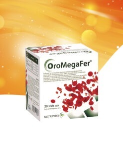 Bouteille d'OroMegaFer®, complément alimentaire en fer sans effets secondaires, sur fond blanc avec feuilles vertes.